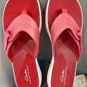 Clarks Women's Coral-Pink Cloudsteppers Sandals